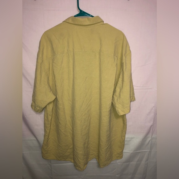 Tommy Bahama Button Down - Picture 2 of 4